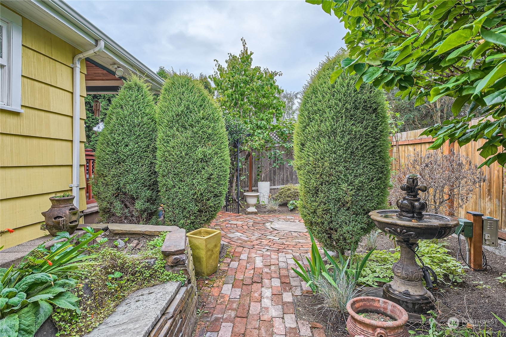 property viewer photo 37