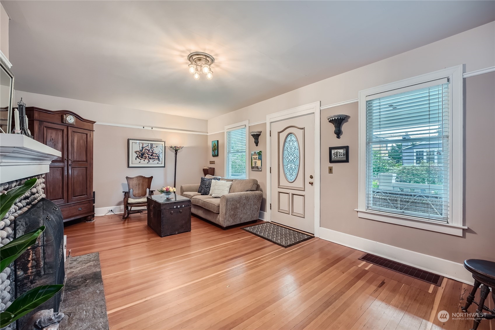 property viewer photo 5