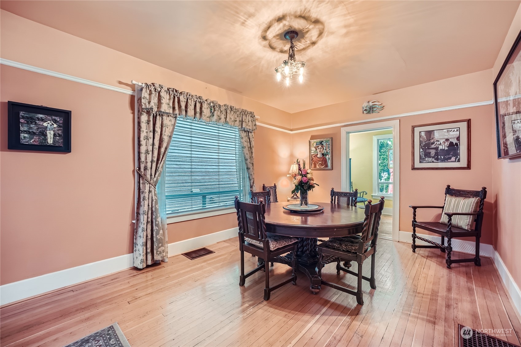 property viewer photo 8