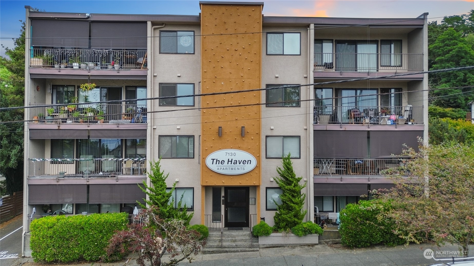 property viewer photo 1