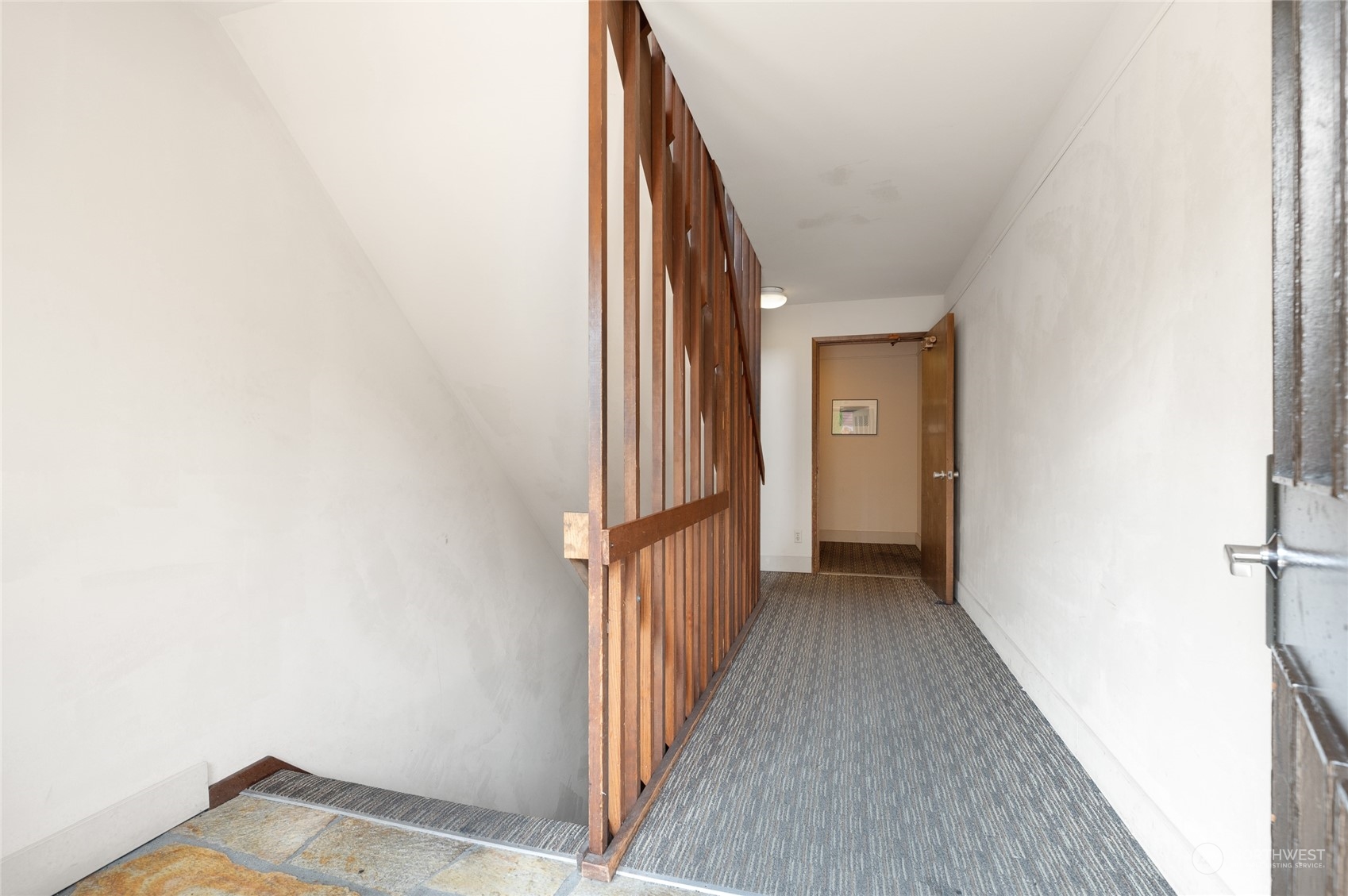 property viewer photo 16