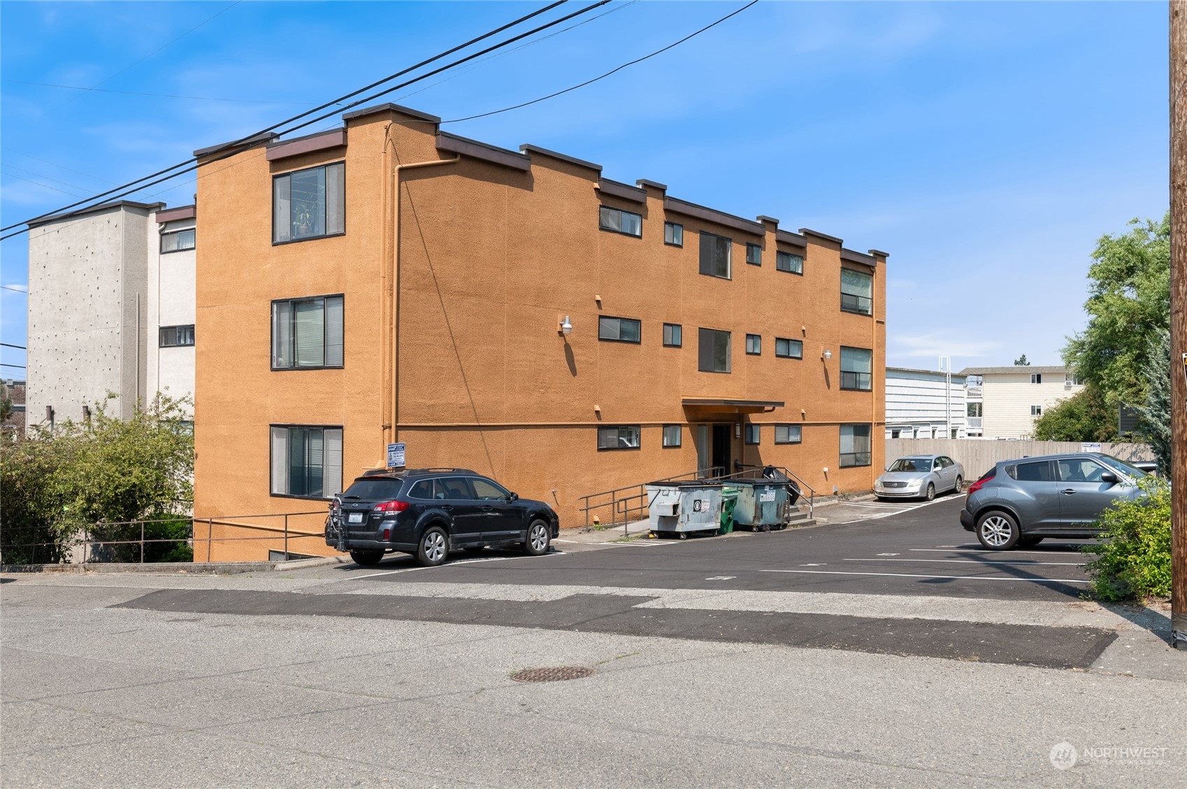 property viewer photo 7