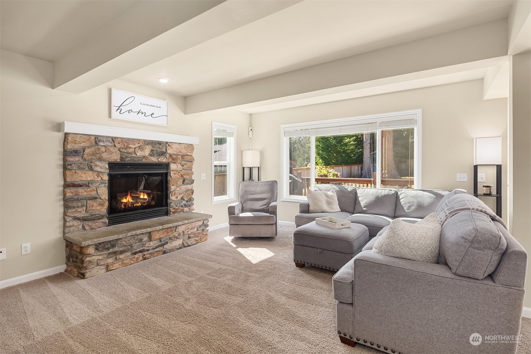 property viewer photo 18