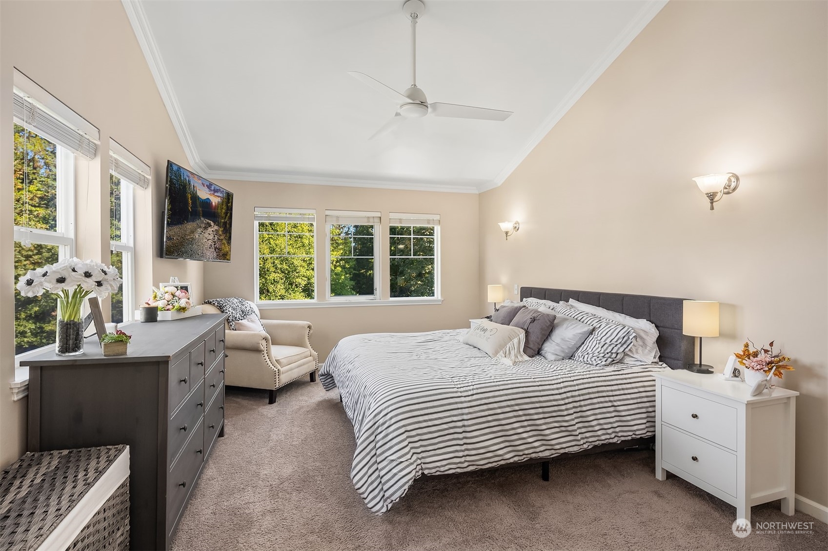property viewer photo 19