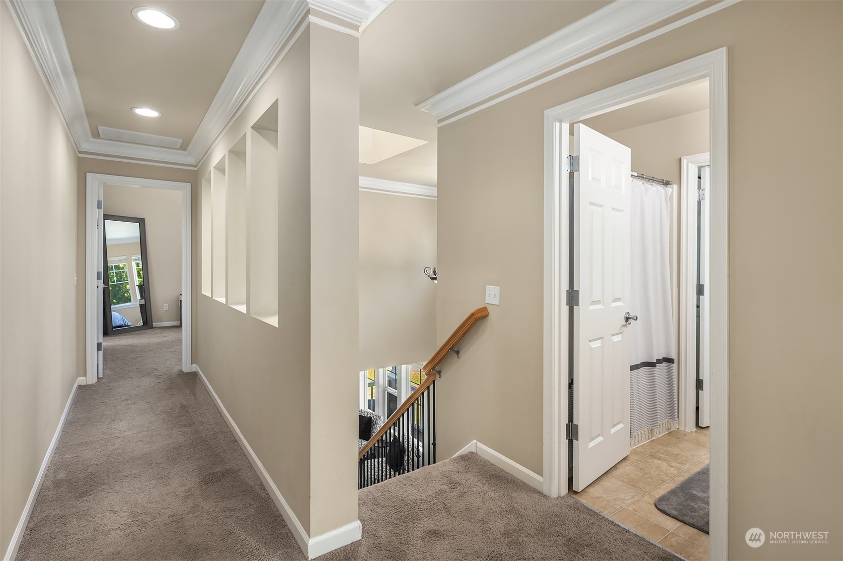 property viewer photo 26