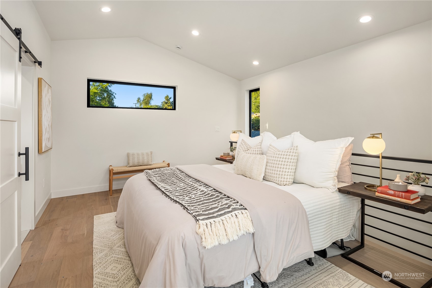 property viewer photo 10