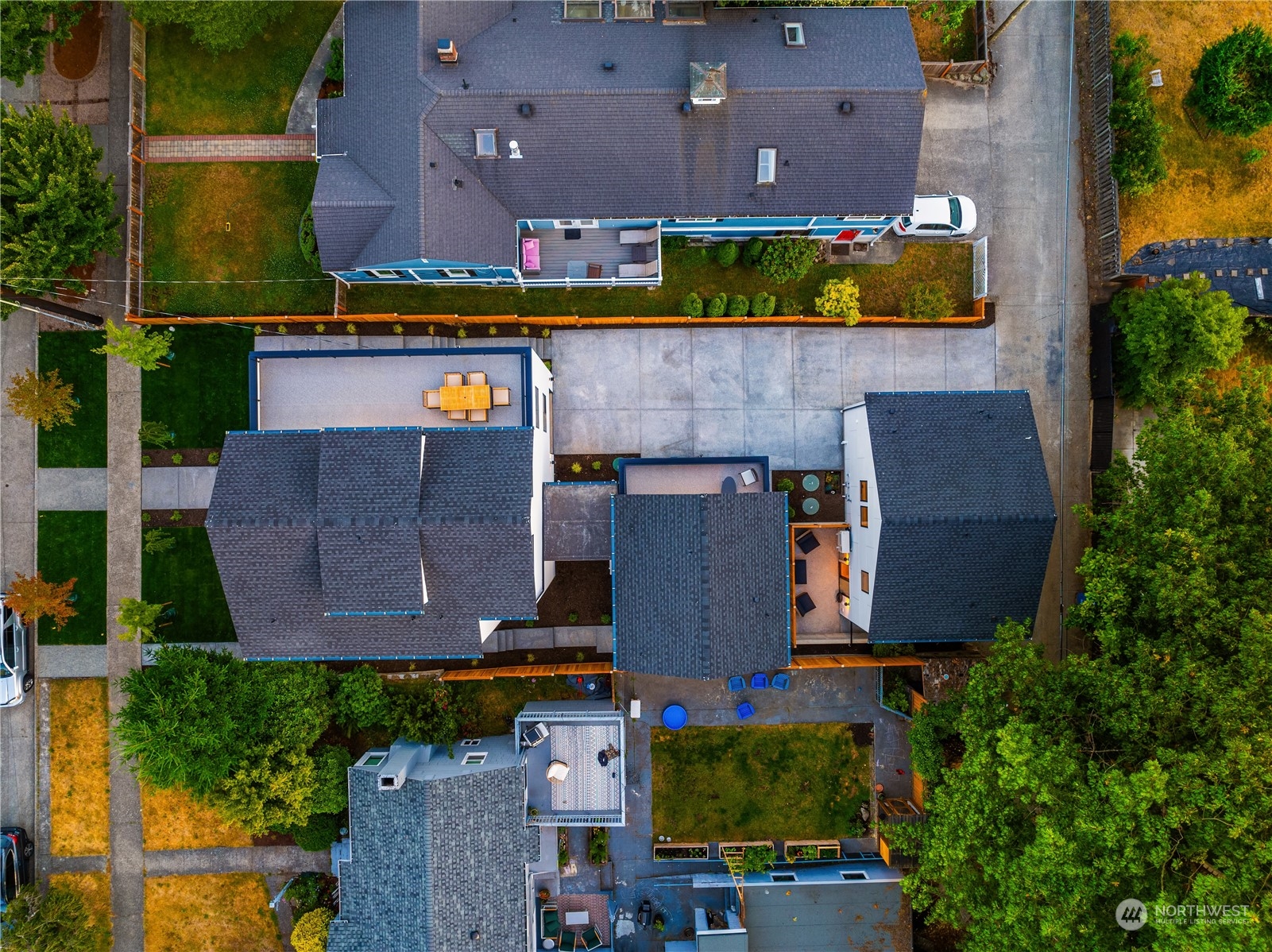 property viewer photo 24