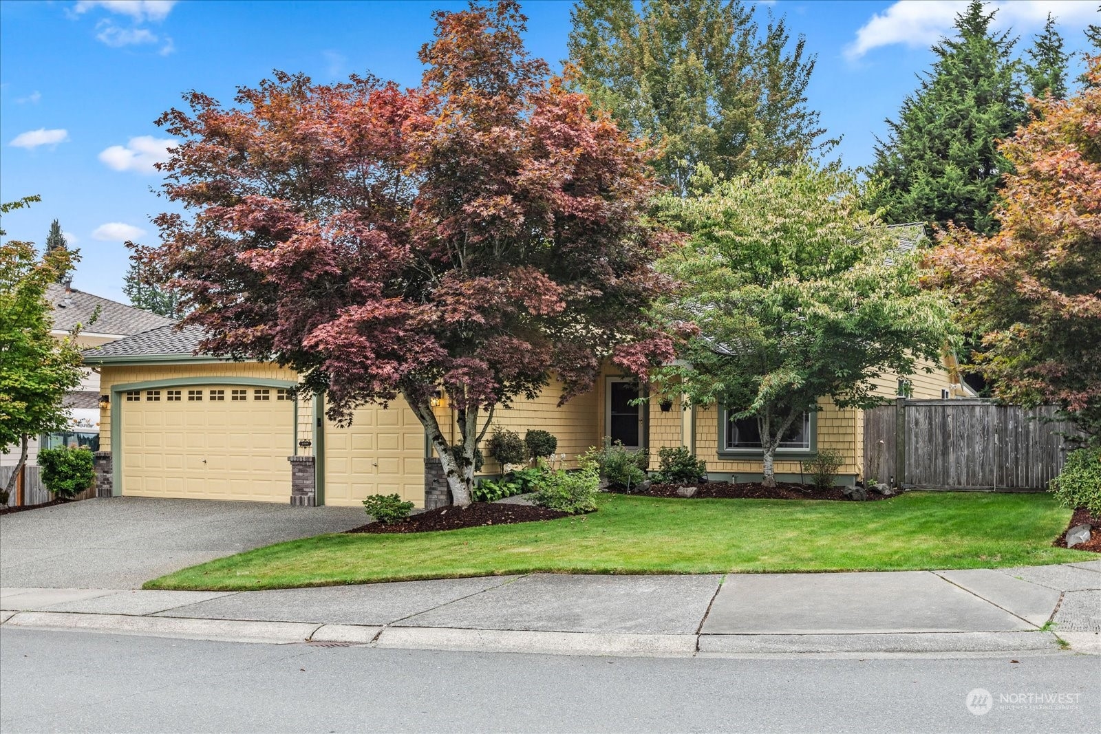property viewer photo 1