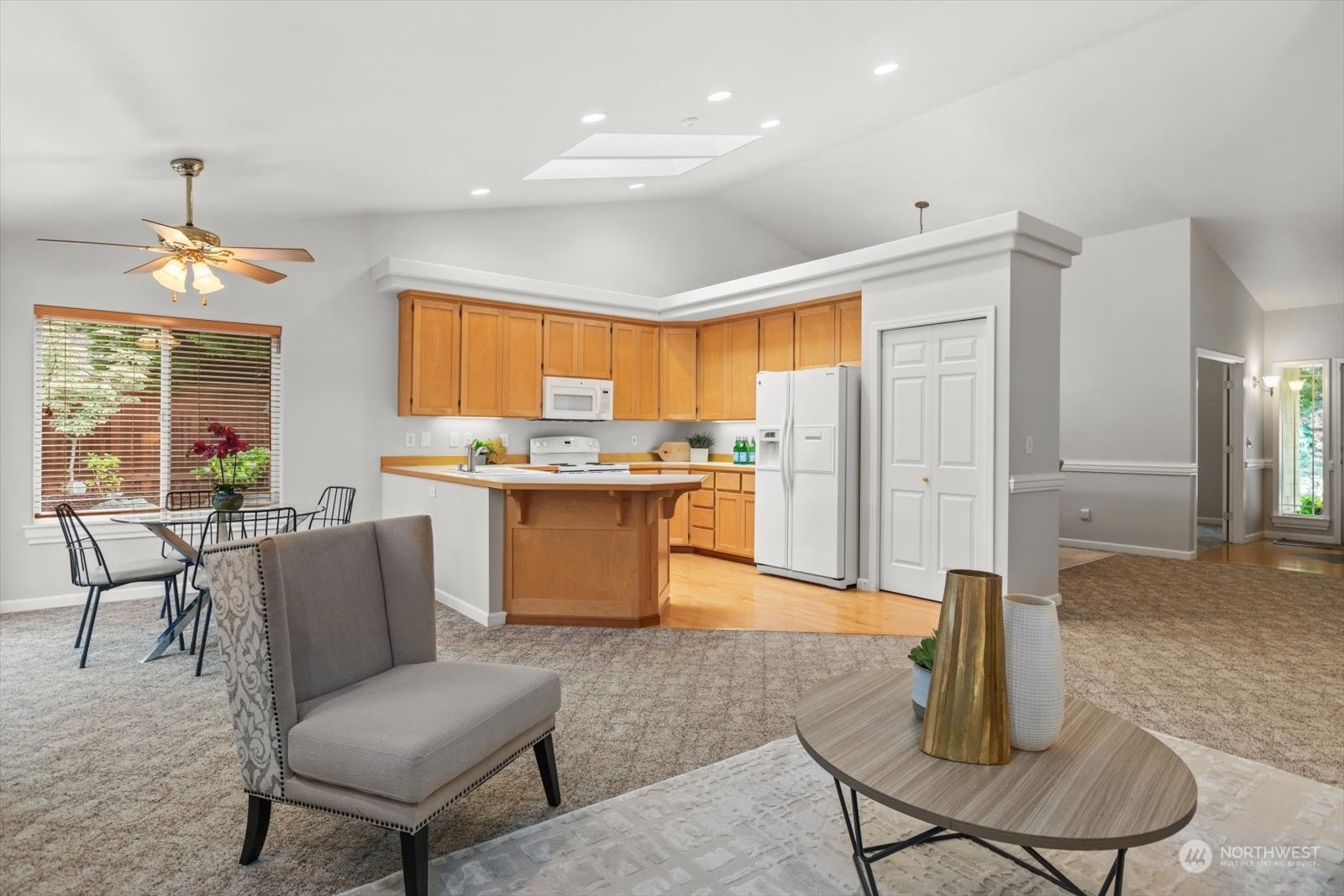 property viewer photo 12