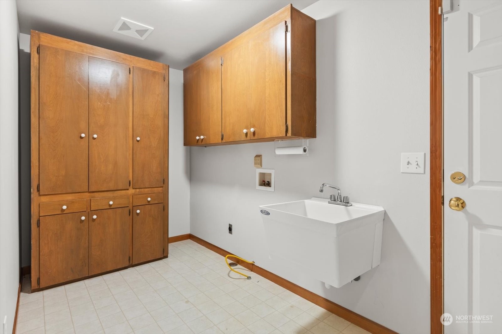 property viewer photo 26