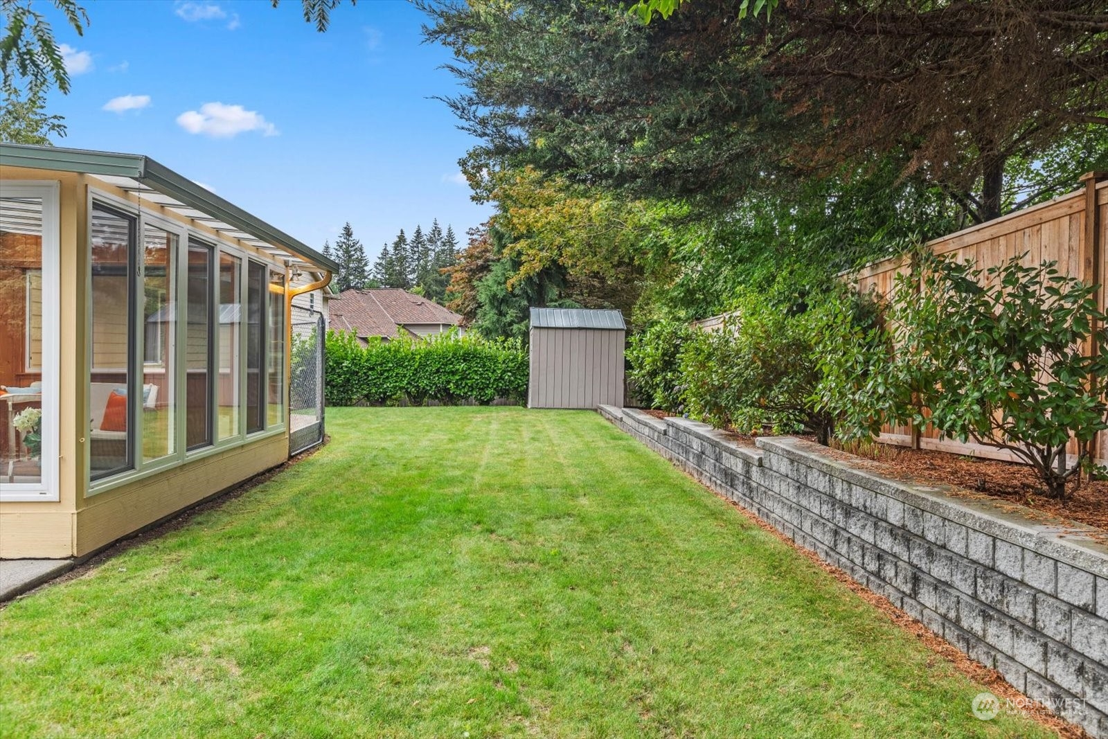 property viewer photo 30