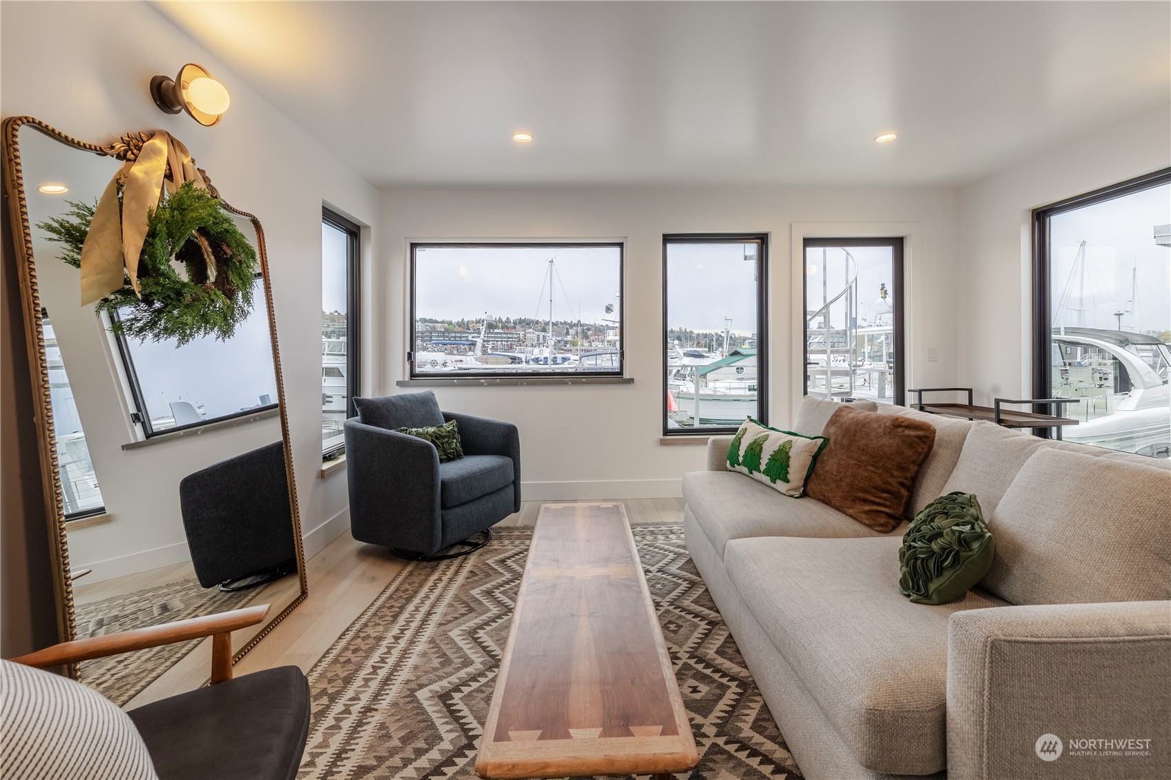 property viewer photo 13