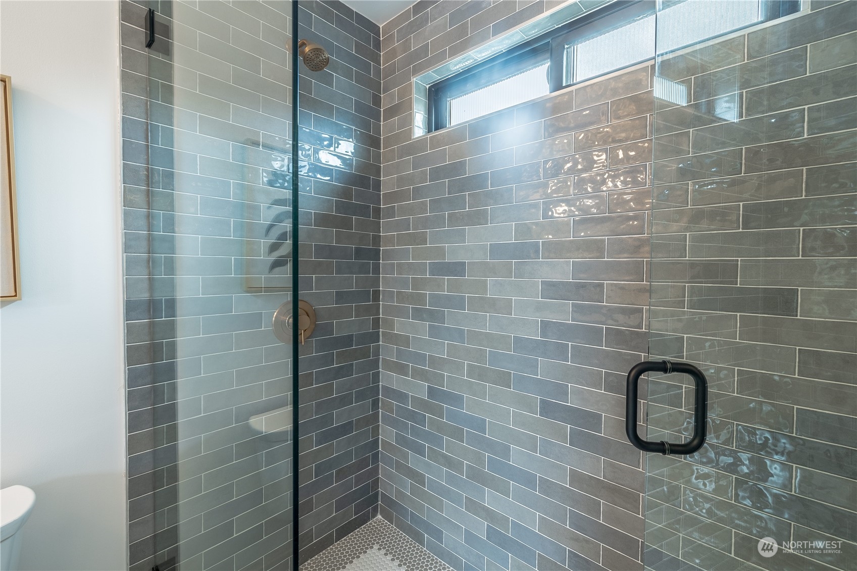 property viewer photo 25