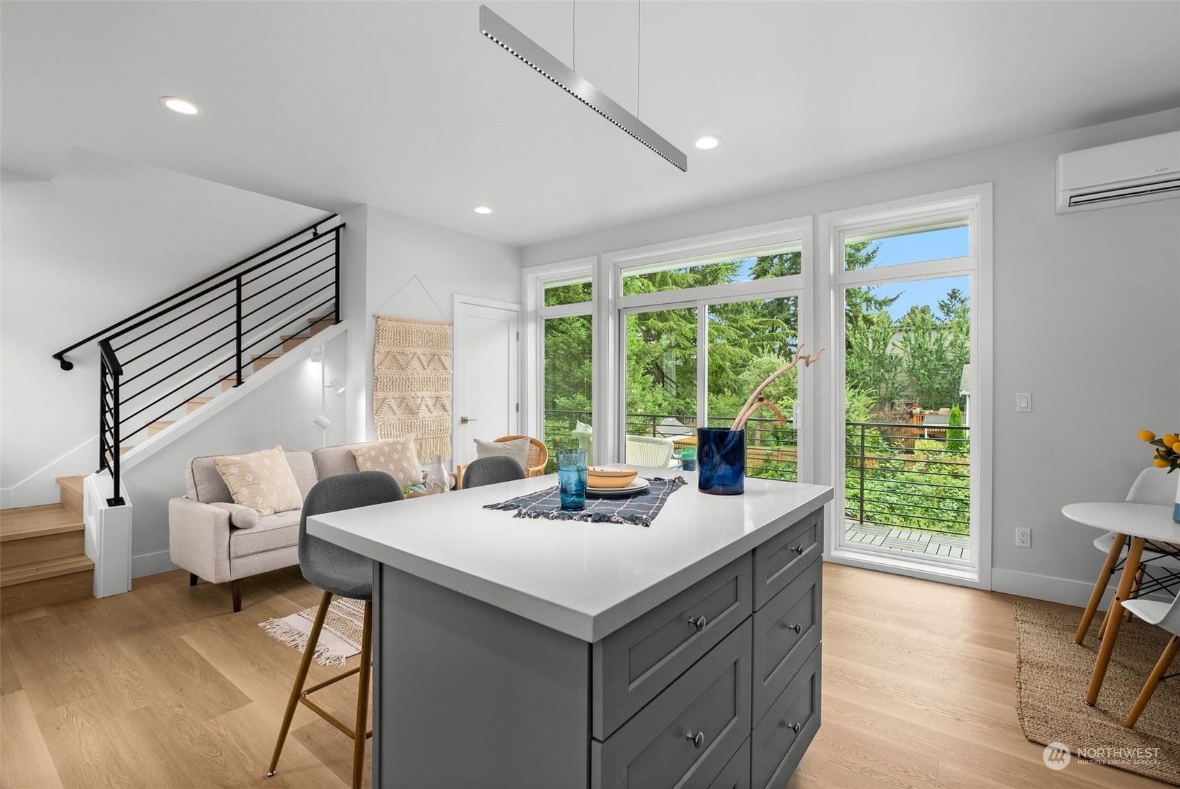 property viewer photo 10