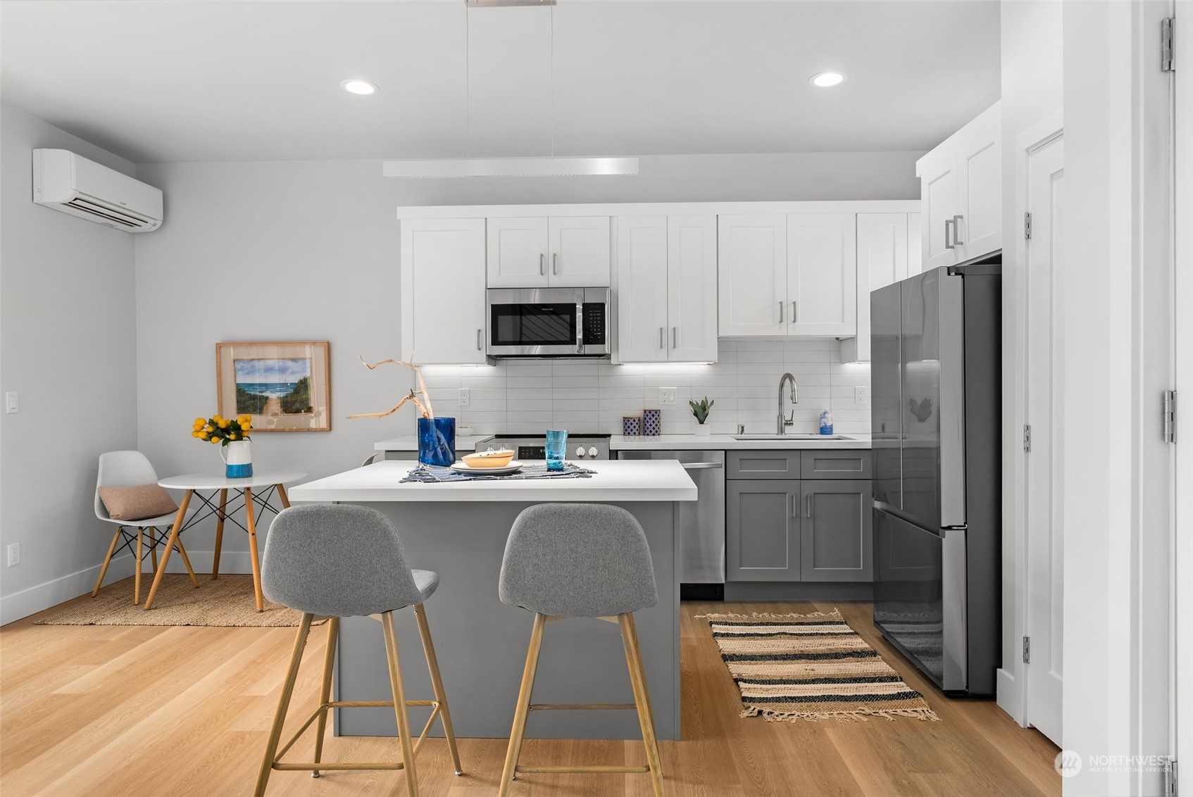 property viewer photo 2