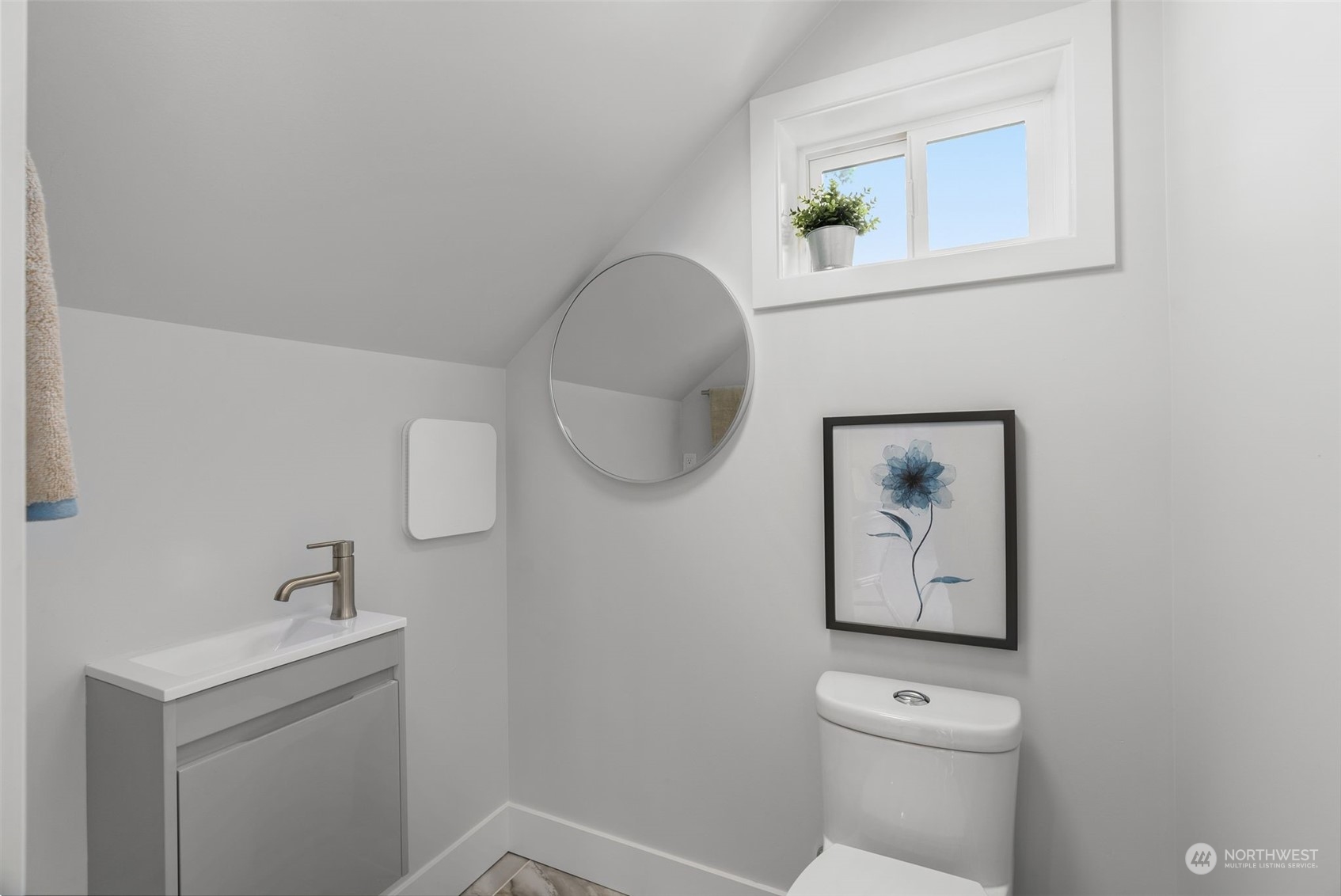 property viewer photo 9