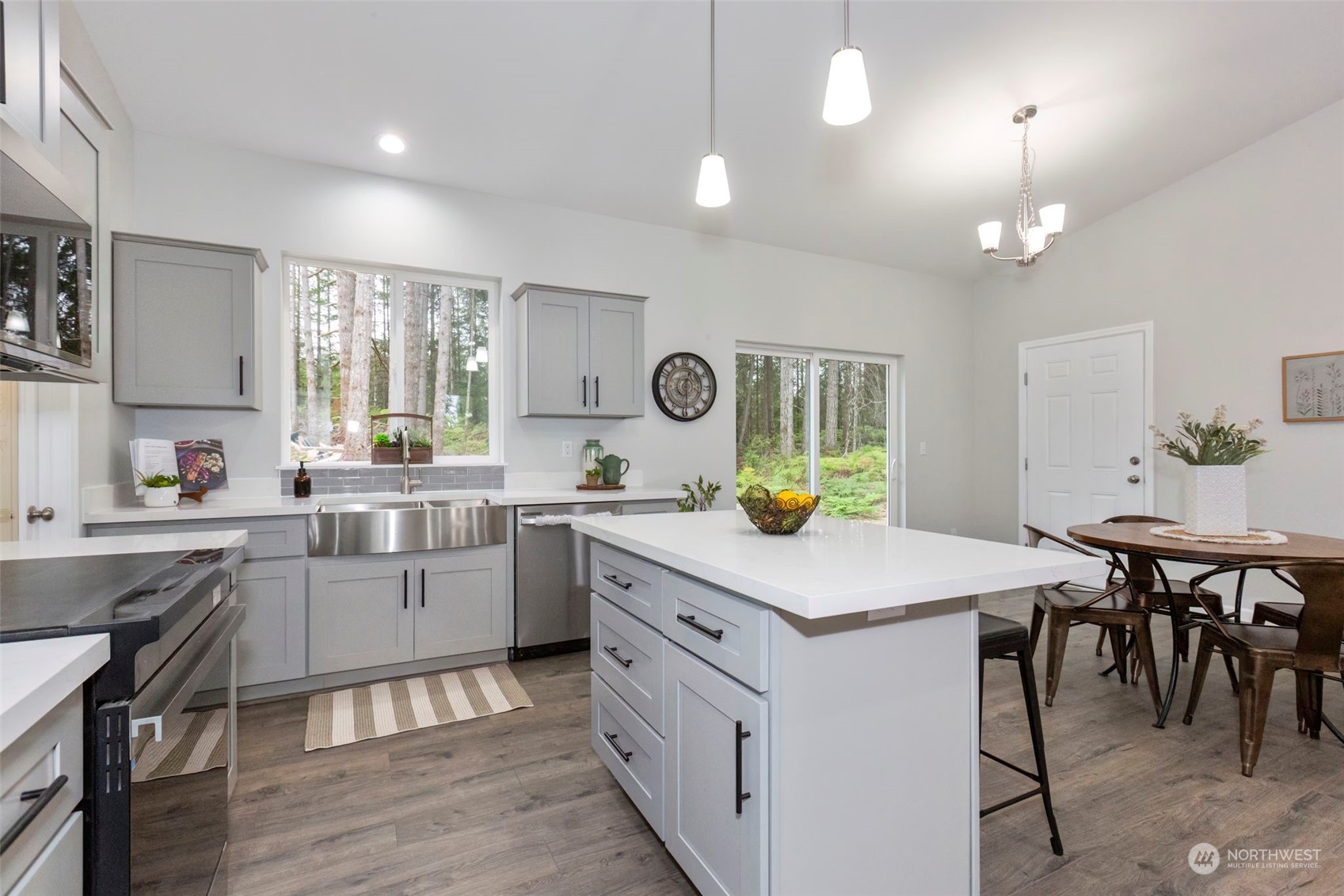 property viewer photo 15