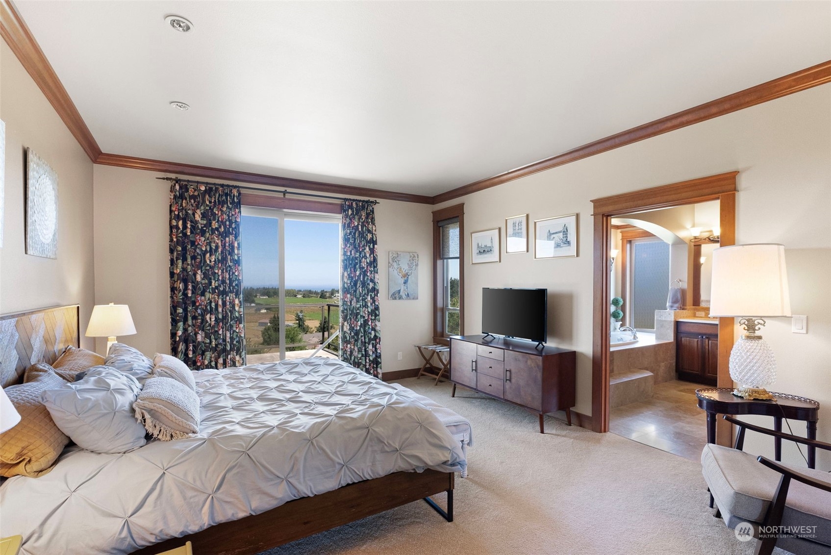 property viewer photo 15