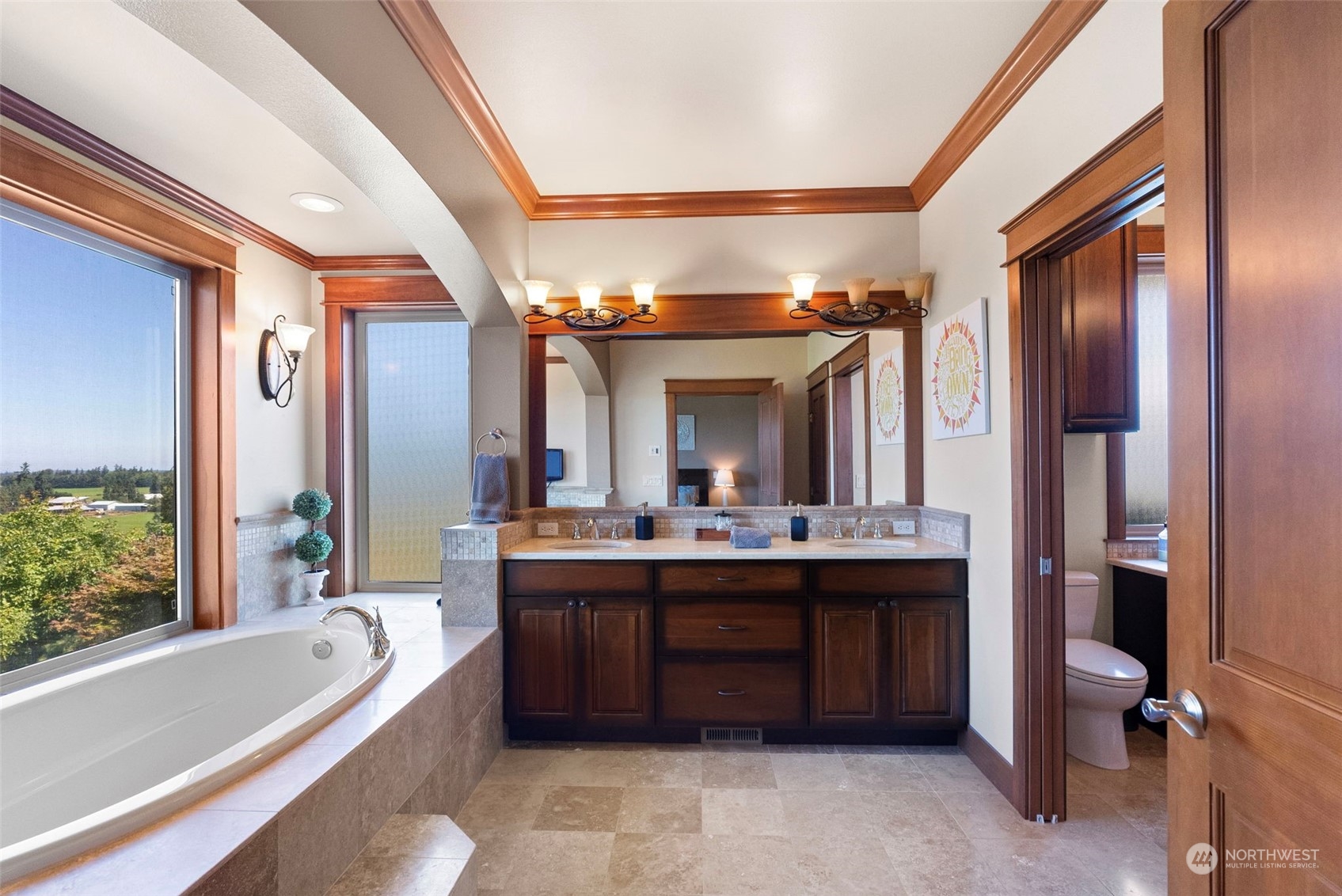 property viewer photo 17