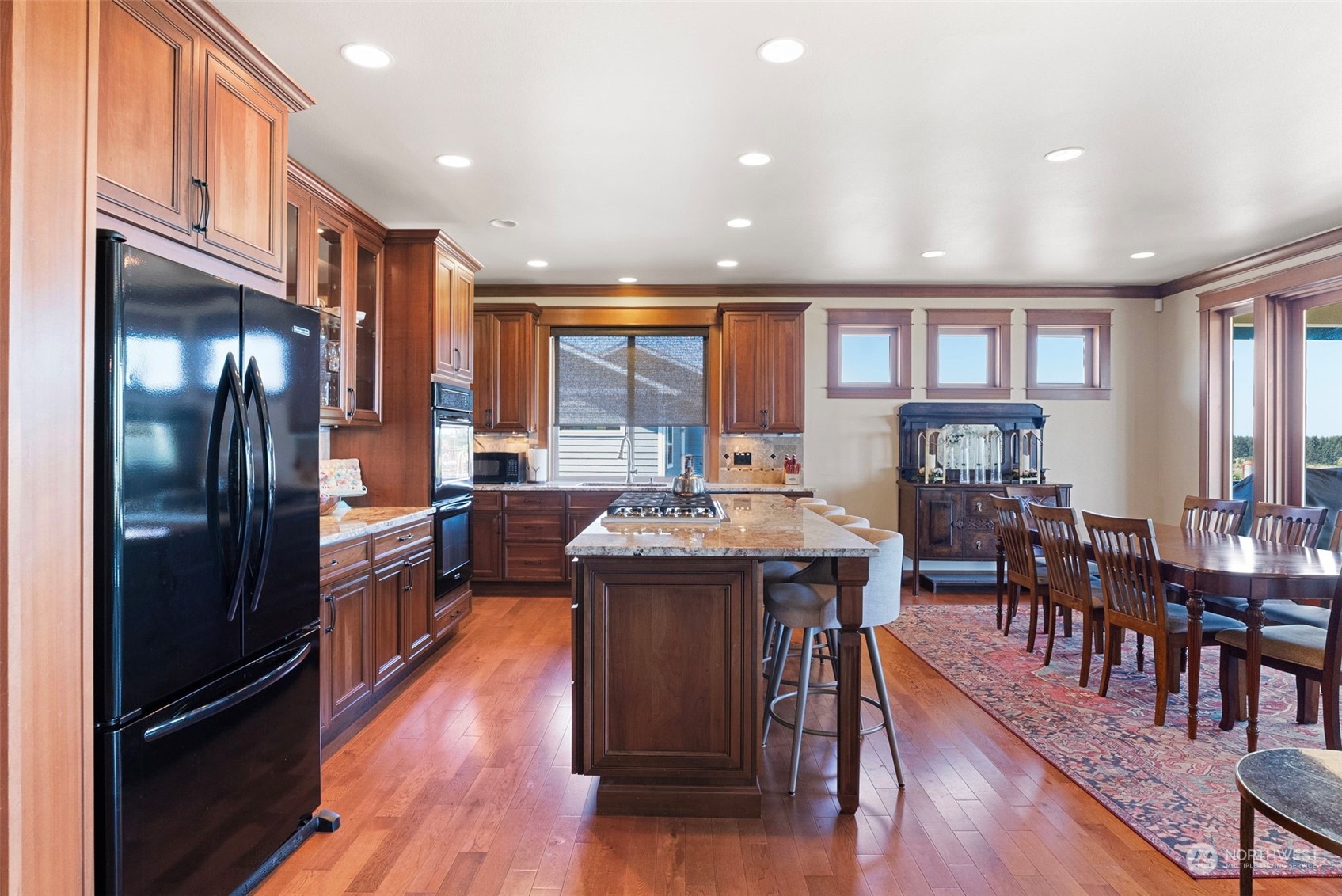 property viewer photo 8