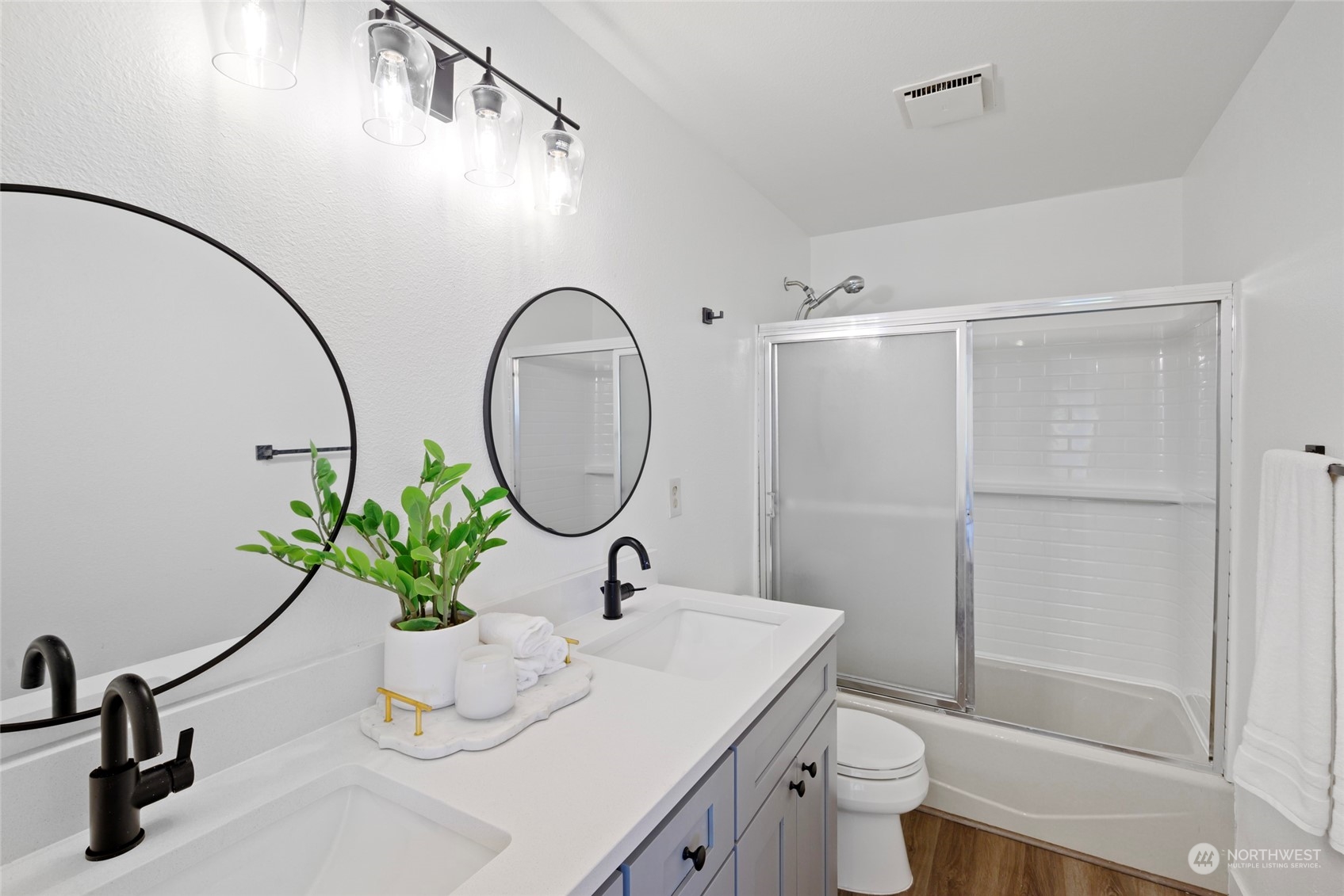 property viewer photo 21