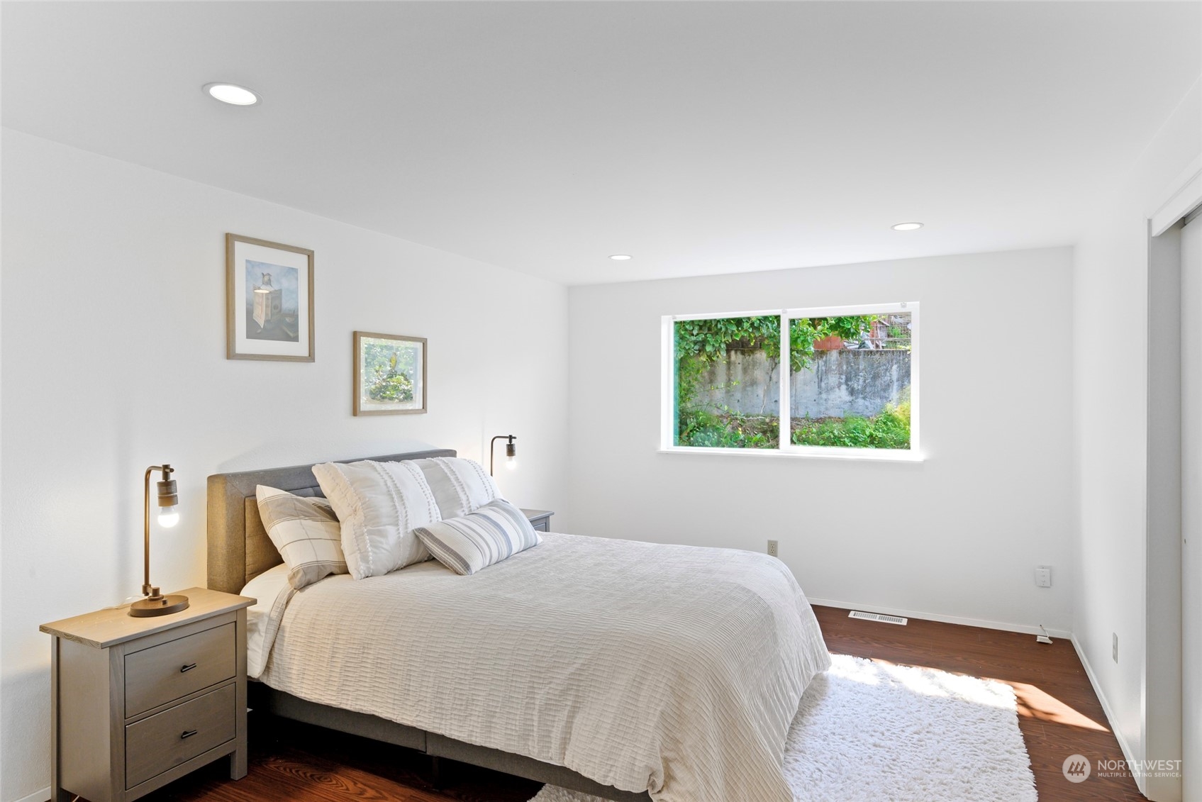 property viewer photo 33