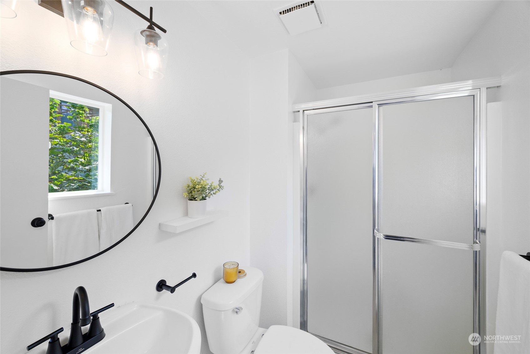 property viewer photo 35