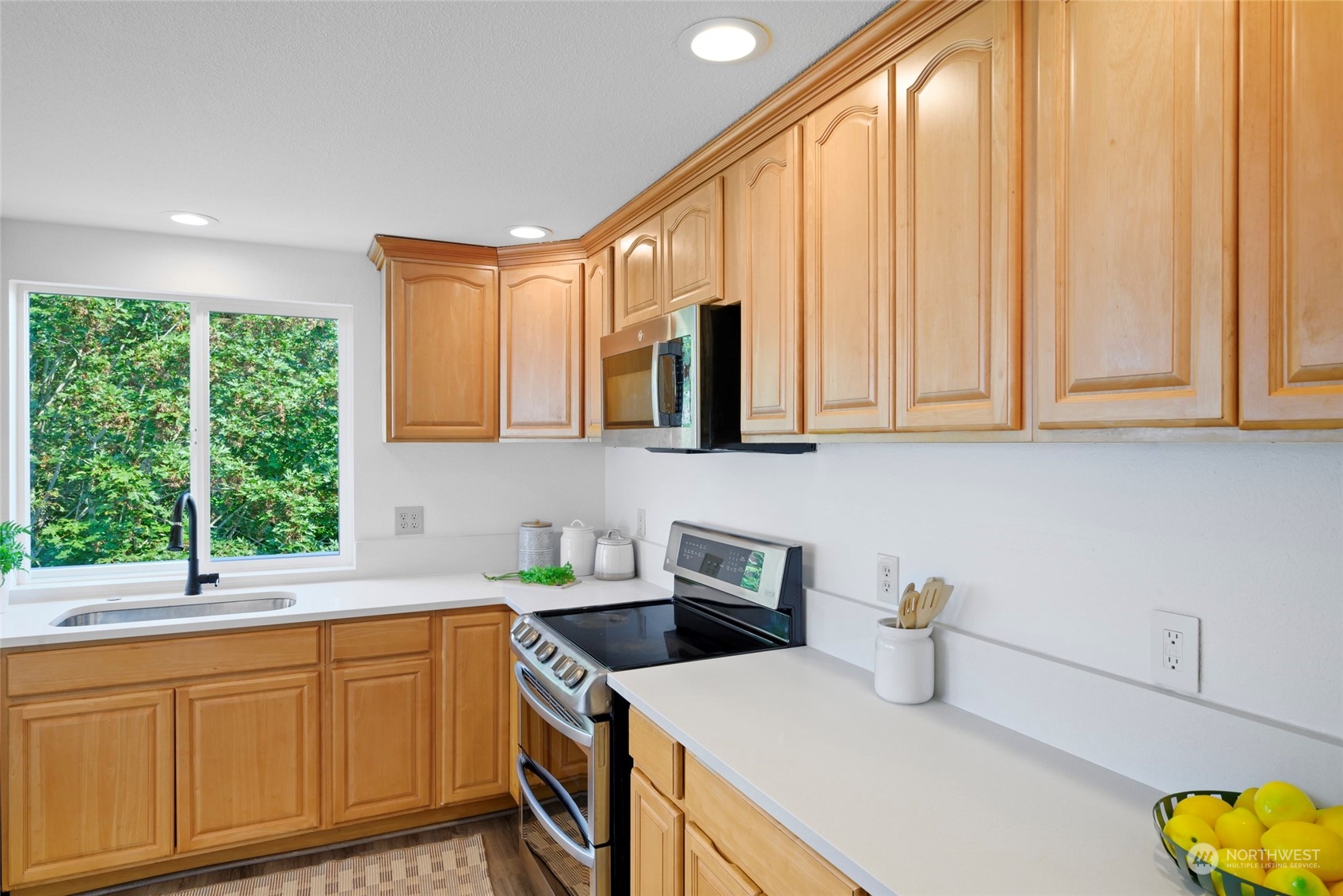 property viewer photo 9