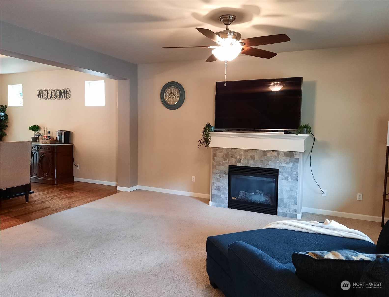 property viewer photo 1