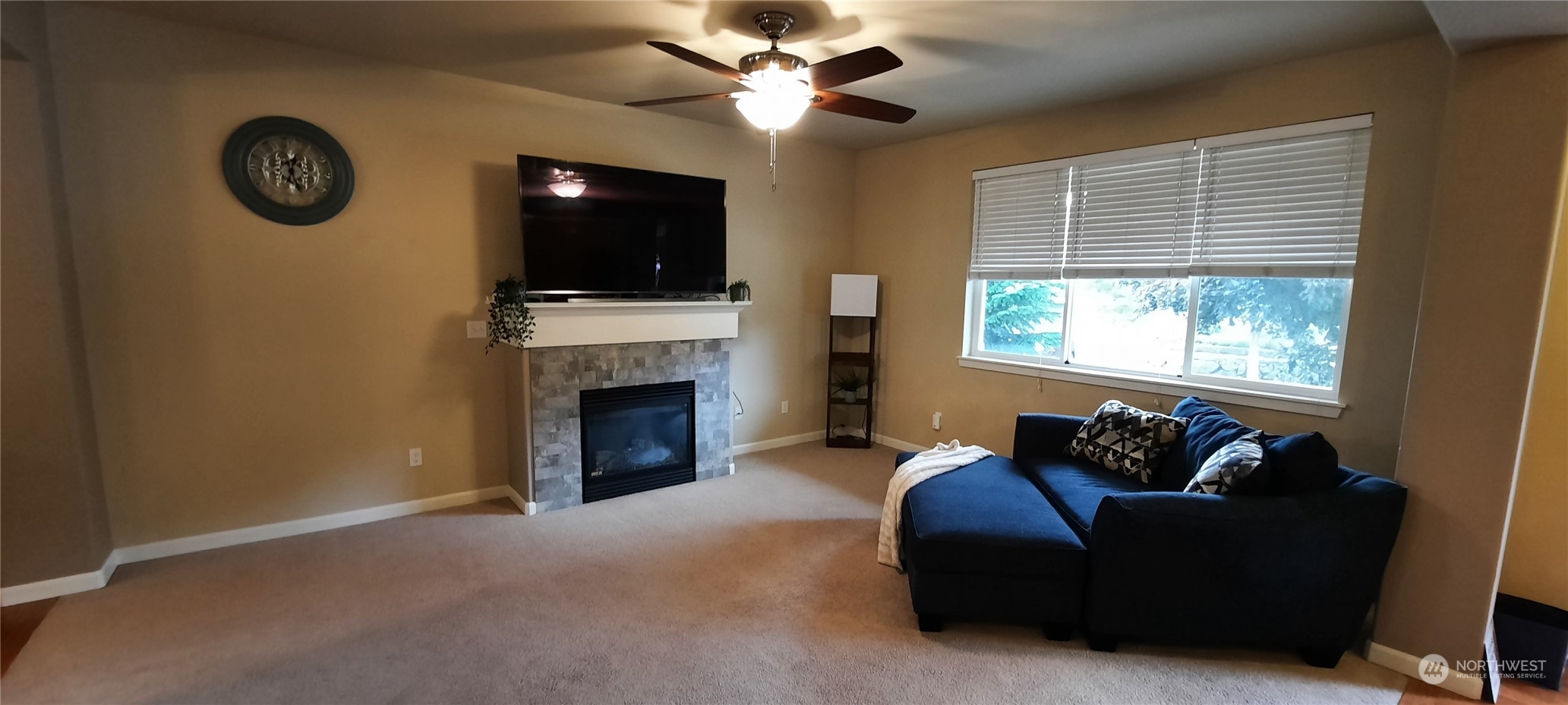 property viewer photo 2