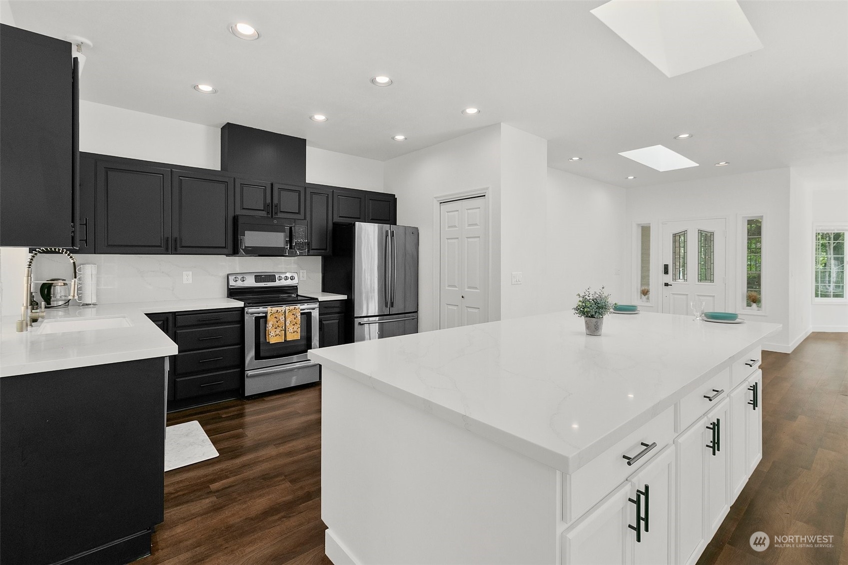 property viewer photo 11