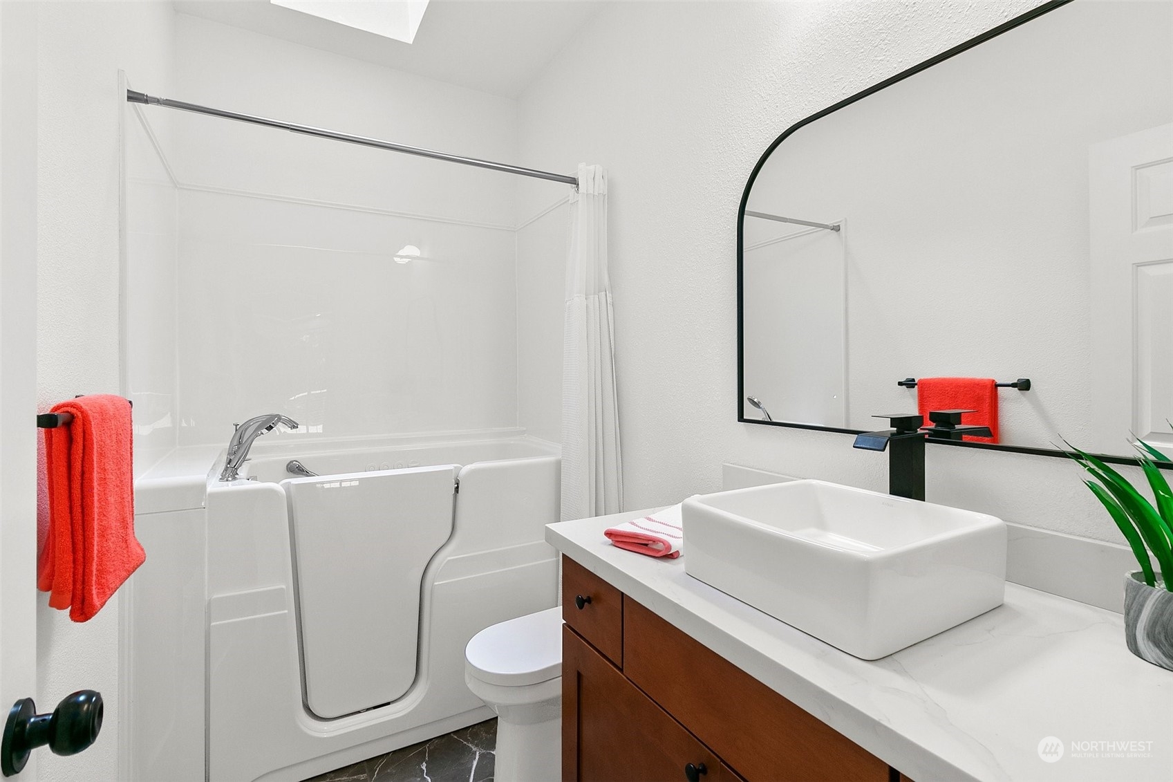property viewer photo 26