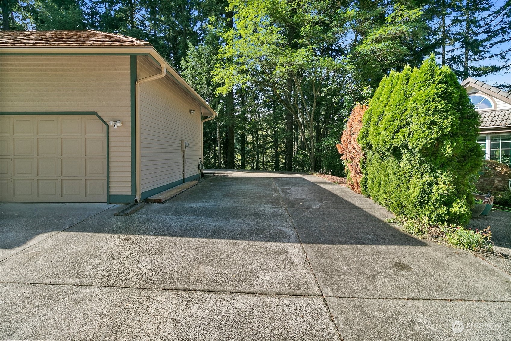 property viewer photo 33