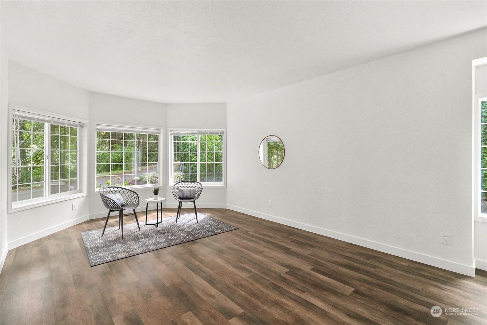 property viewer photo 6