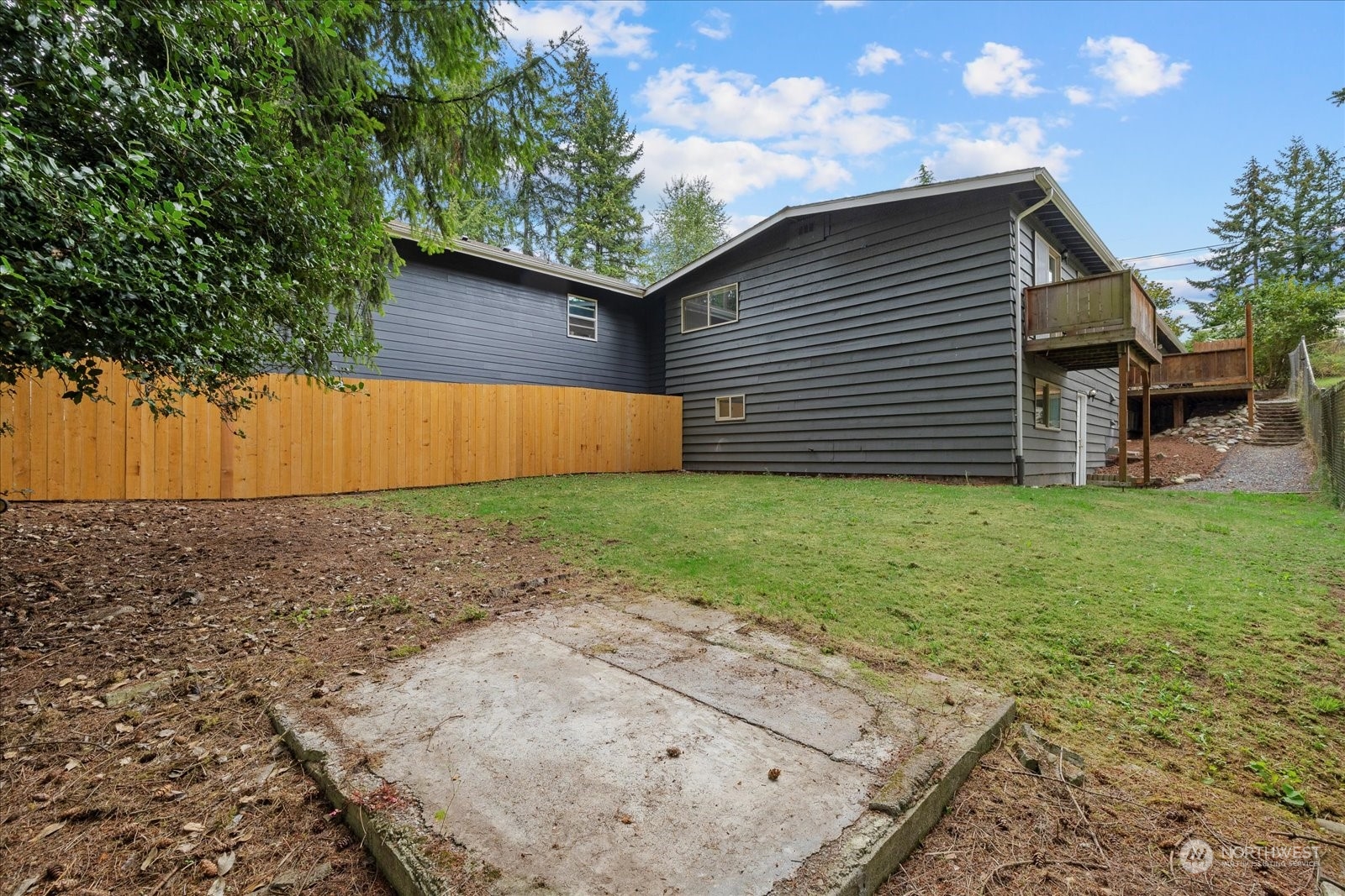 property viewer photo 23