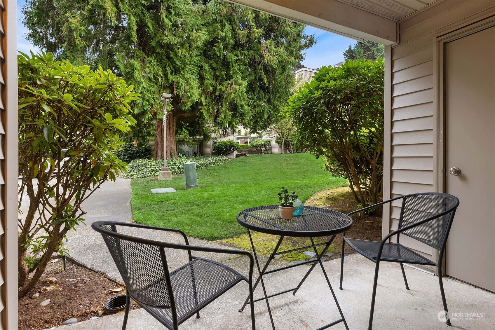 property viewer photo 15