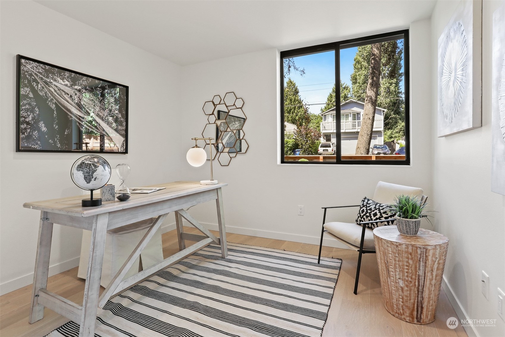 property viewer photo 17