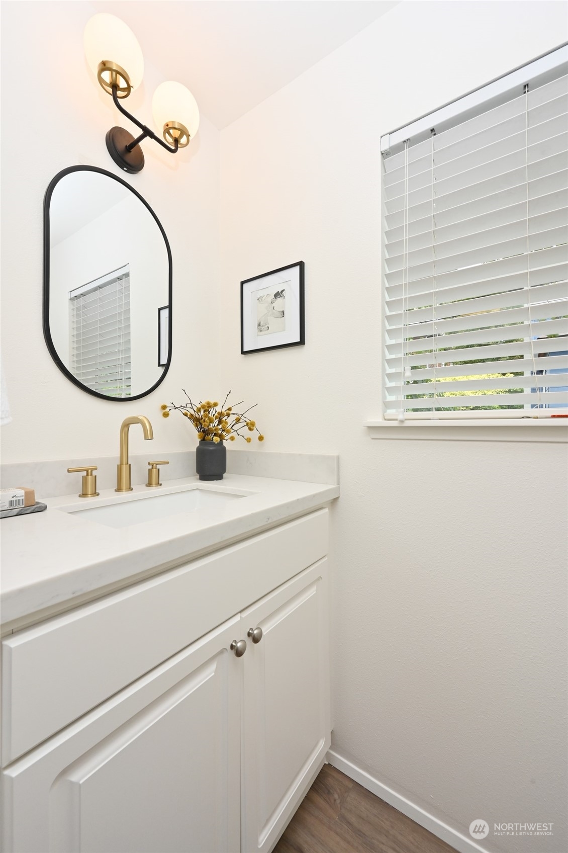 property viewer photo 10