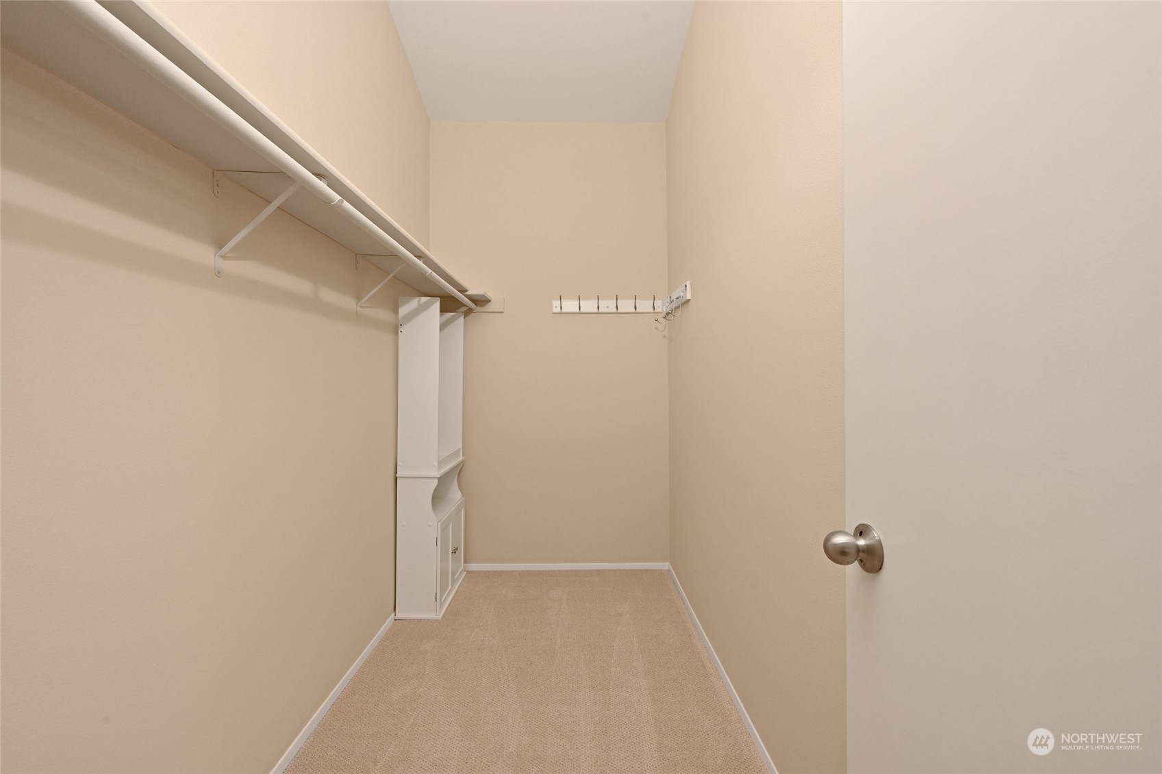 property viewer photo 13