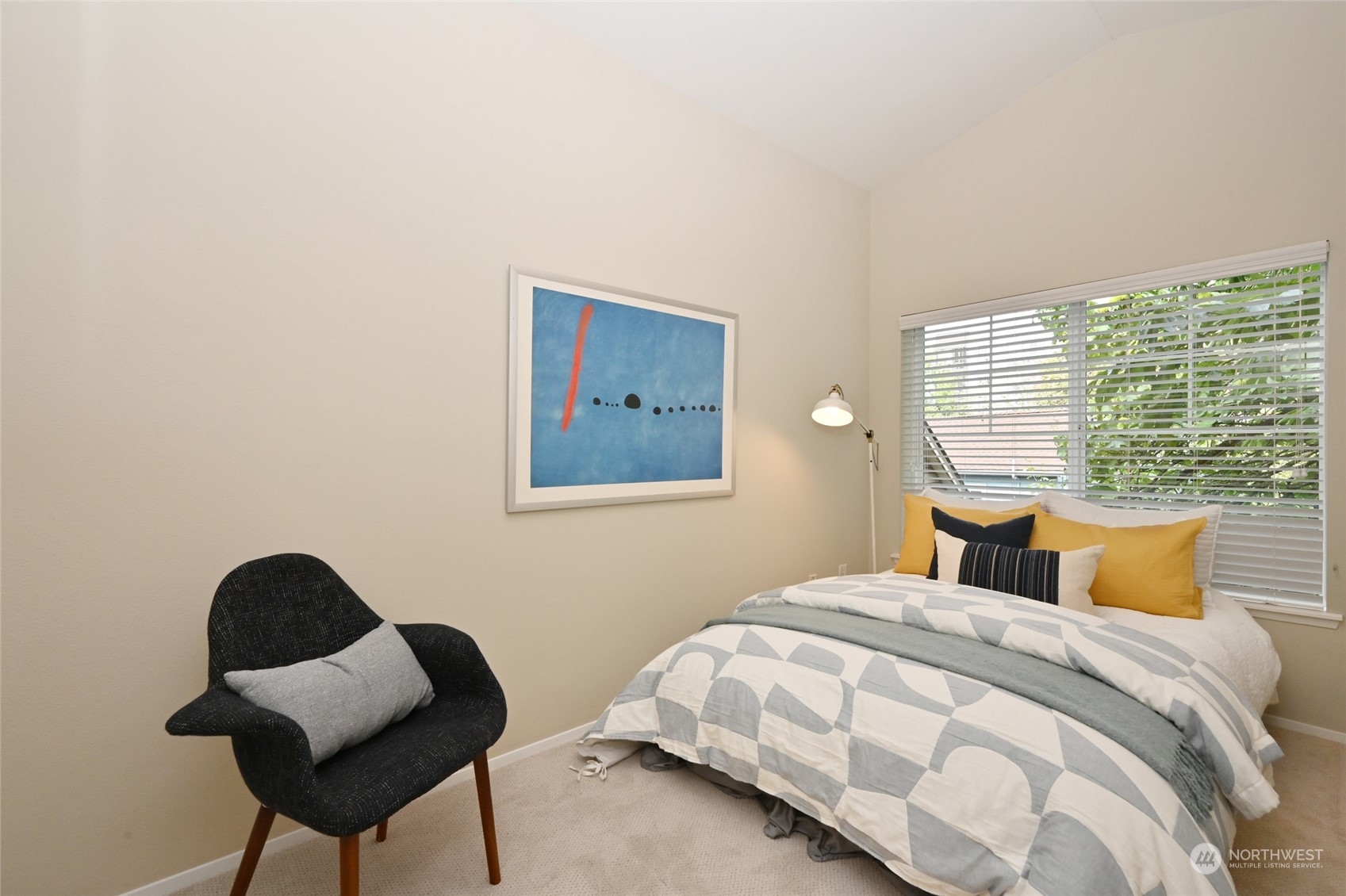 property viewer photo 14