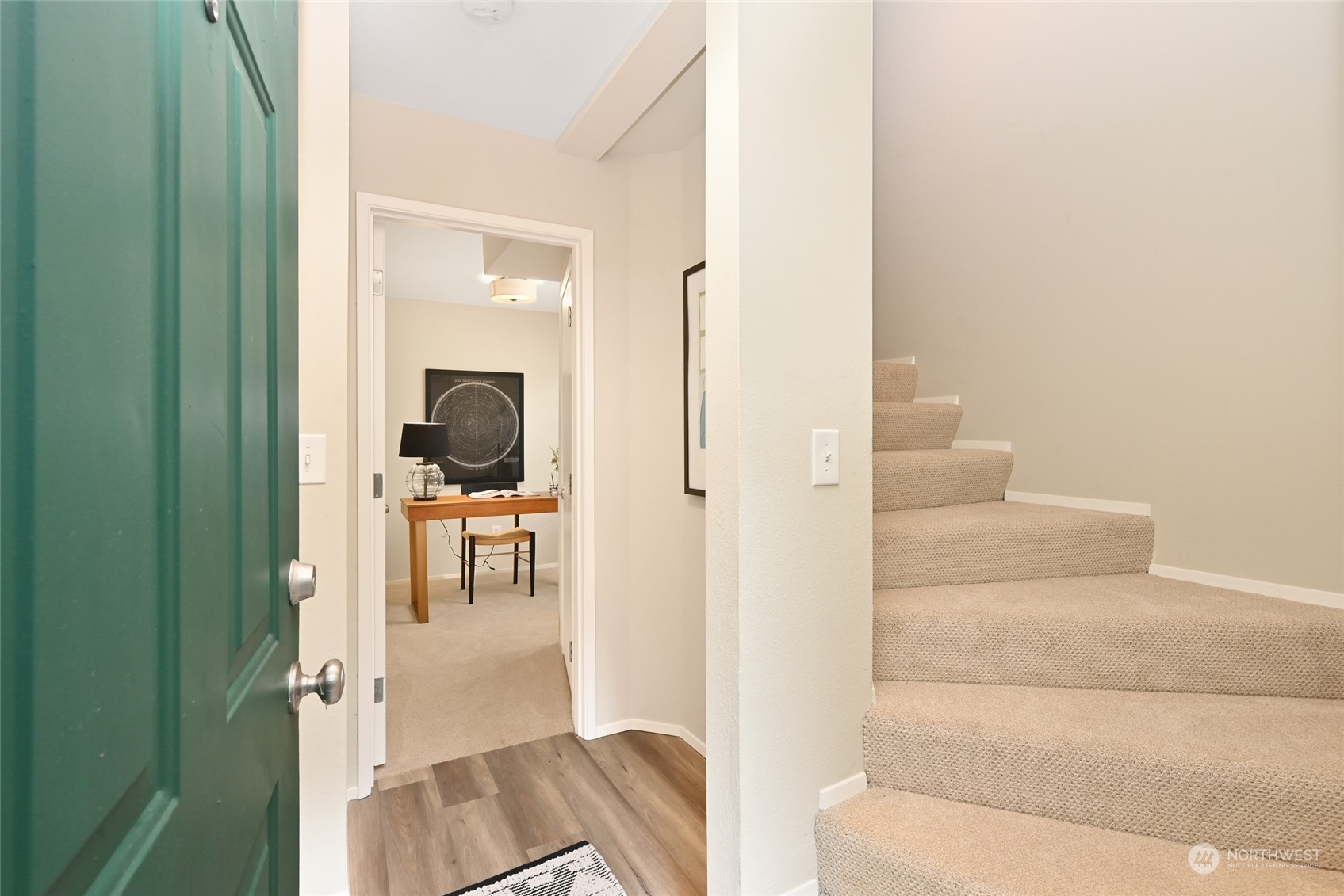 property viewer photo 3