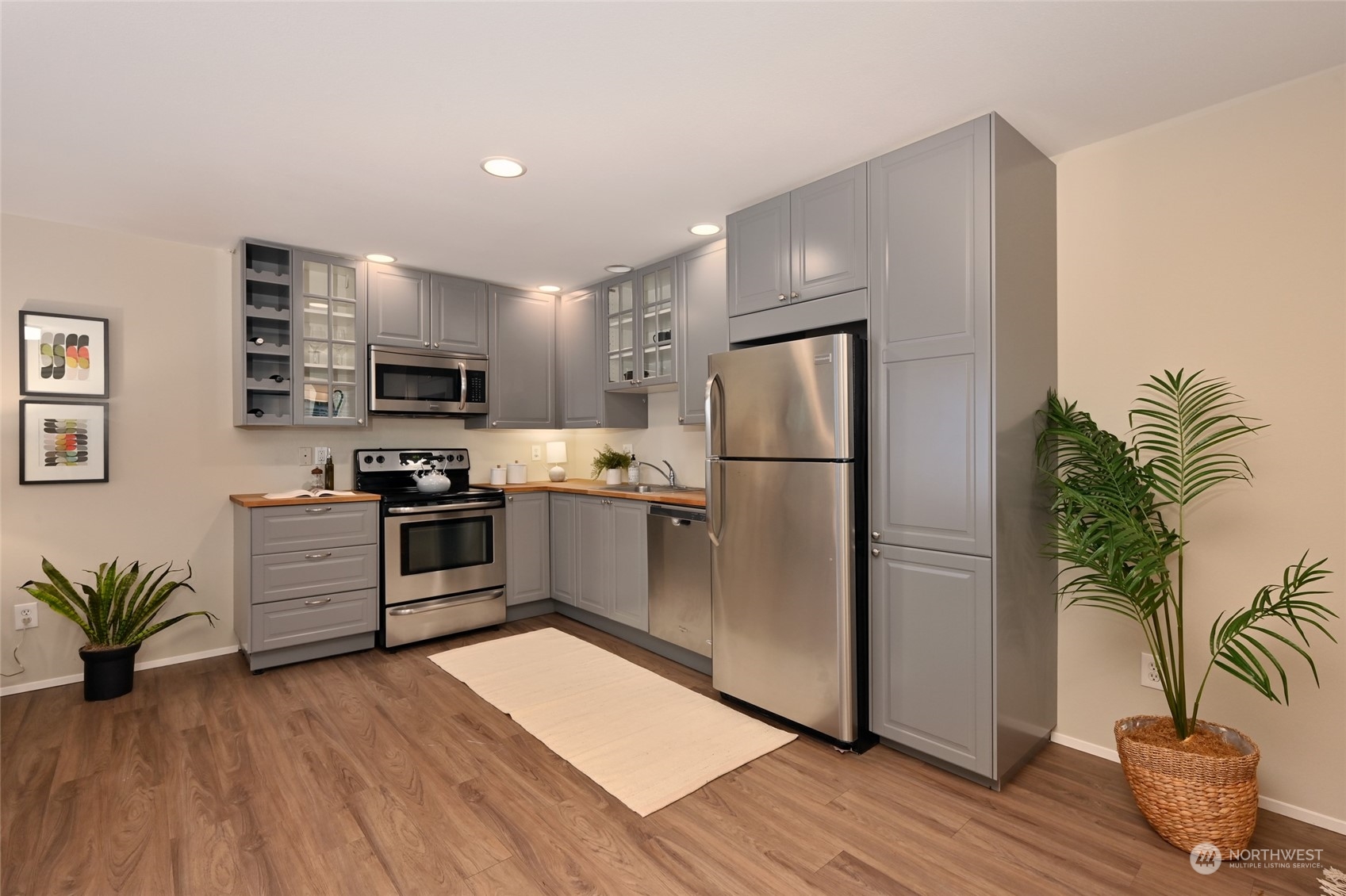 property viewer photo 7