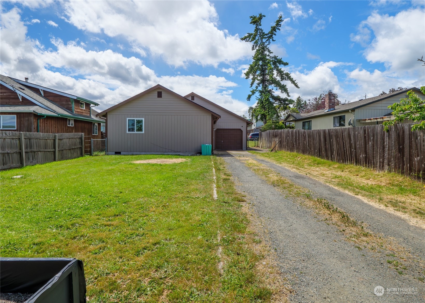 property viewer photo 12