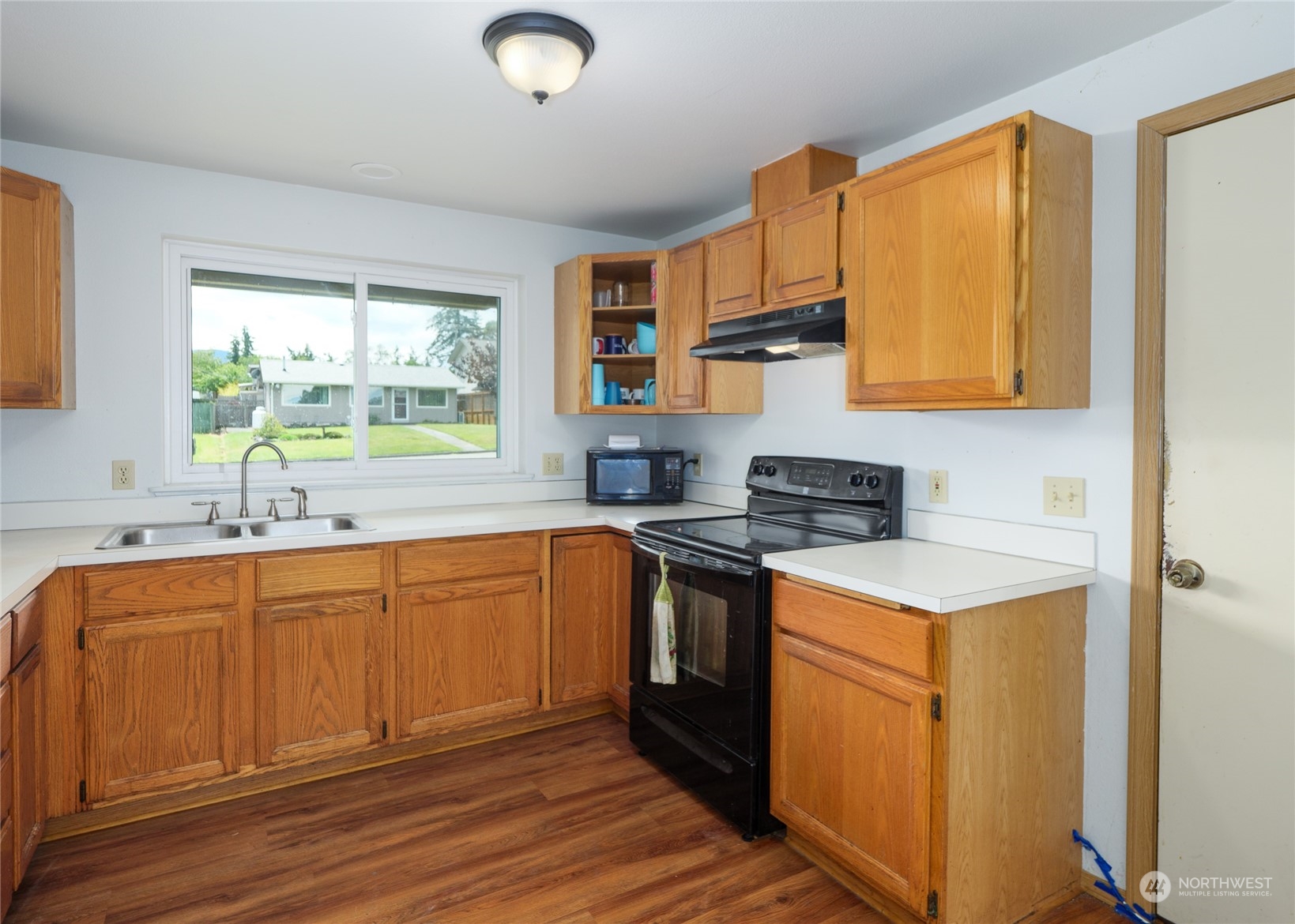 property viewer photo 16