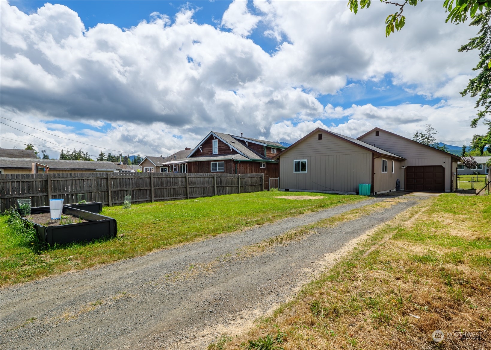 property viewer photo 6