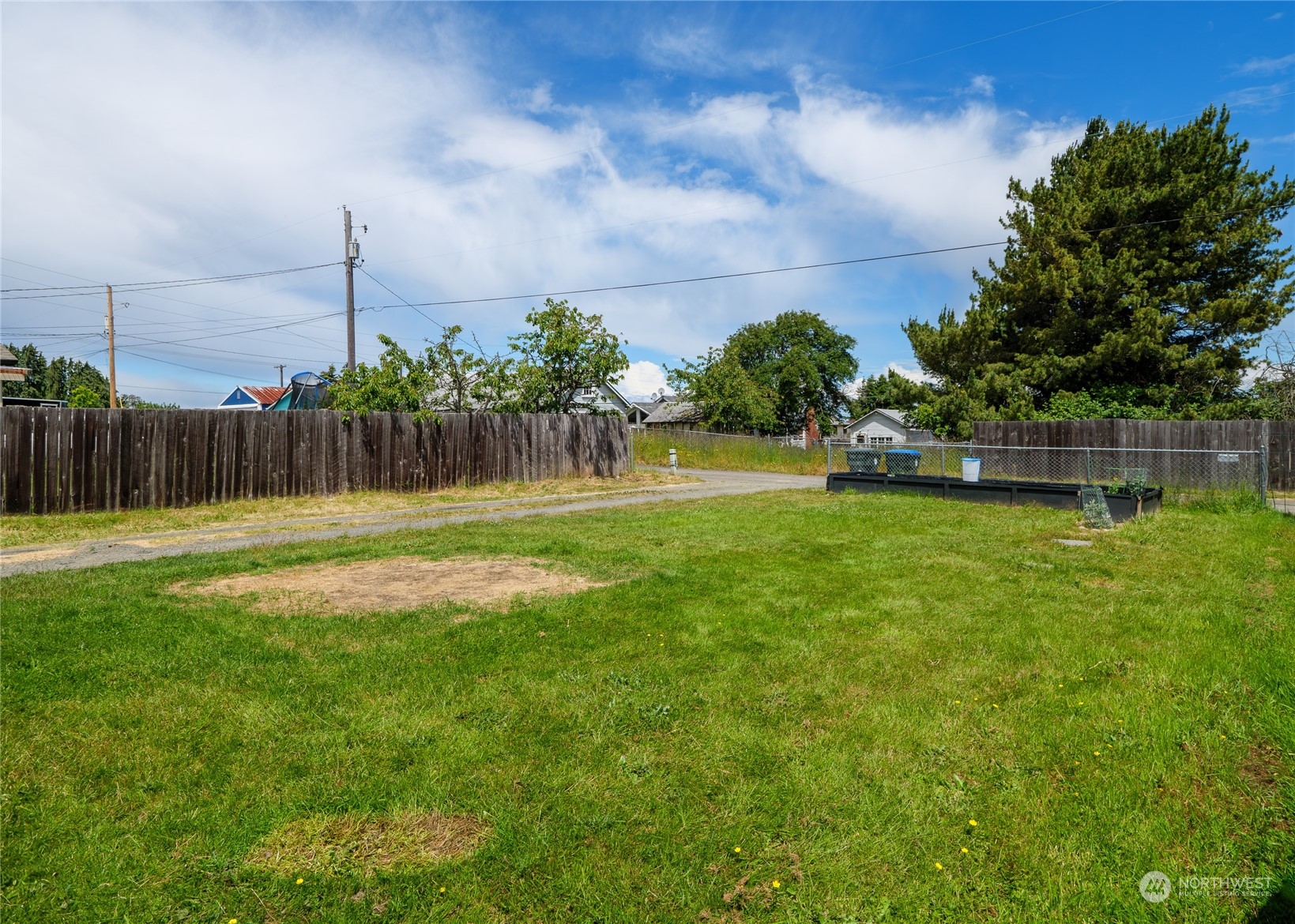 property viewer photo 9