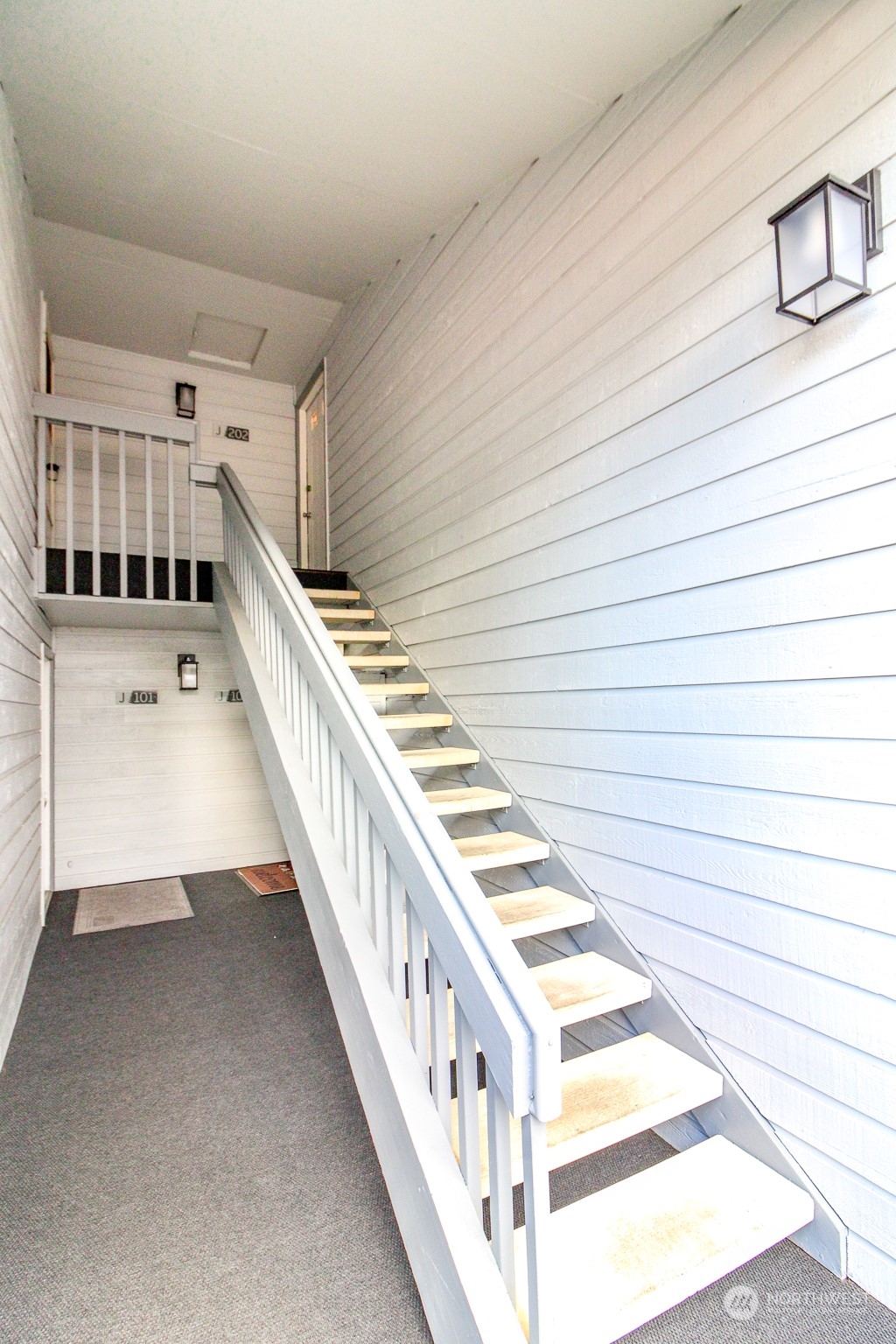 property viewer photo 15