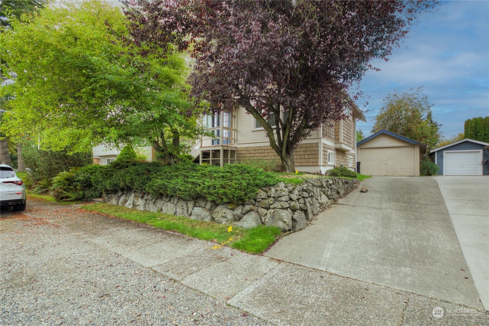 property viewer photo 1