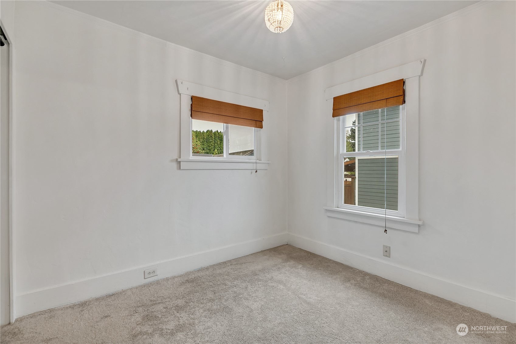 property viewer photo 12