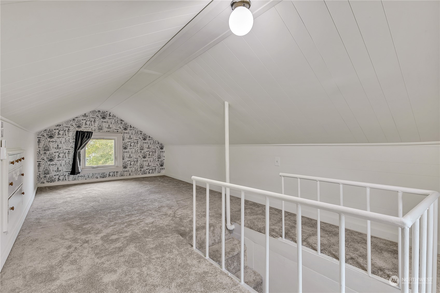 property viewer photo 15